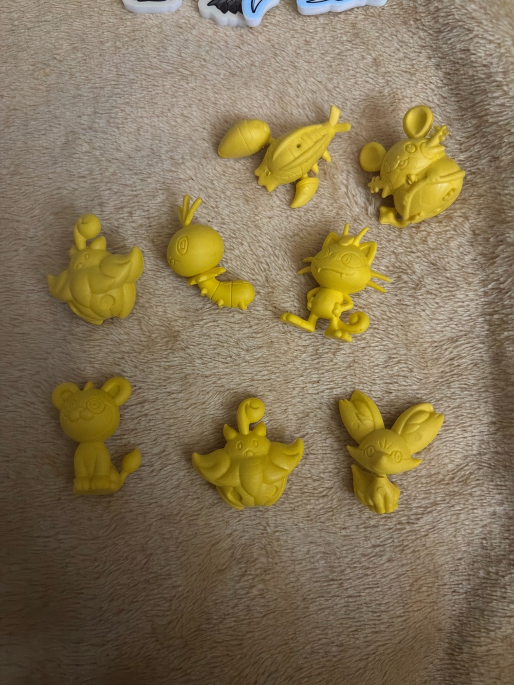 8 Vintage pokemon erasers